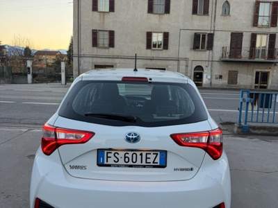 Toyota Yaris 5 porte Cool Bianco usata Mondovì
