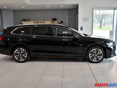 Skoda Superb 2.0 TDI 150 CV DSG STYLE + R18 + ALCANTARA LOUNGE Nero usata Quinzano D'oglio