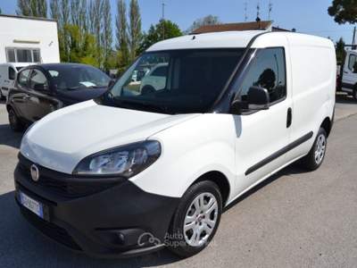 Fiat Doblò Doblò 1.6 MJT 105CV 3 POSTI FURGONE Bianco usata COMACCHIO