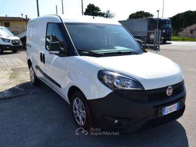 Fiat Doblò Doblò 1.6 MJT 105CV 3 POSTI FURGONE Bianco usata COMACCHIO