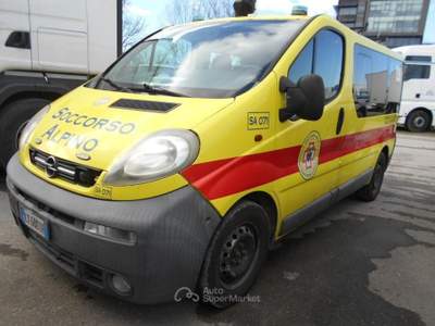 Opel Vivaro 25 2.5 CDTI/135CV PC-TN Furgone Giallo usata PARMA