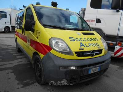 Opel Vivaro 25 2.5 CDTI/135CV PC-TN Furgone Giallo usata PARMA