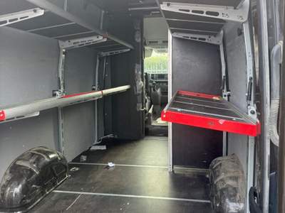Ford Transit Ford Transit attrezzato con scaffali  posteriori ottimo stato Nero usata Ponsacco