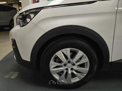 Peugeot 5008 1.5 bluehdi Business s&amp;s 130cv 7p.ti eat8 my21 Bianco usata Brescia