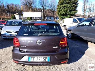 Volkswagen Polo  5p 1.4 tdi bm Highline 90cv Grigio usata Borgo Ticino