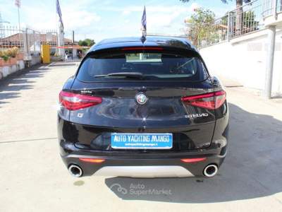 Alfa Romeo Stelvio 2.2 T.diesel 210 CV AT8 Q4 Super Nero usata Padula