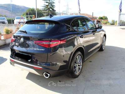 Alfa Romeo Stelvio 2.2 T.diesel 210 CV AT8 Q4 Super Nero usata Padula