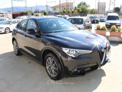 Alfa Romeo Stelvio 2.2 T.diesel 210 CV AT8 Q4 Super Nero usata Padula