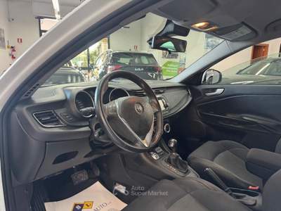 Alfa Romeo Giulietta 1.6 JTDm TCT 120 CV Super Bianco usata Andria