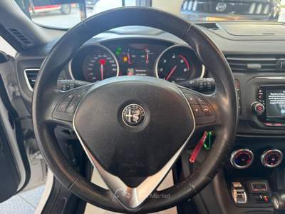 Alfa Romeo Giulietta 1.6 JTDm TCT 120 CV Super Bianco usata Andria
