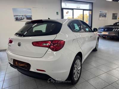 Alfa Romeo Giulietta 1.6 JTDm TCT 120 CV Super Bianco usata Andria