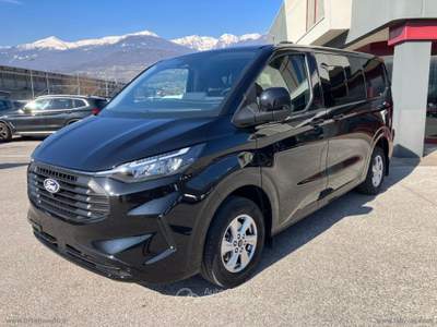 Ford Transit Custom Tran.Cust.320 2.0EcoB.136CV PC Combi Titanium Nero usata Scurelle
