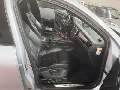 Porsche Macan 3.0d S 250cv pdk Argento usata Parma