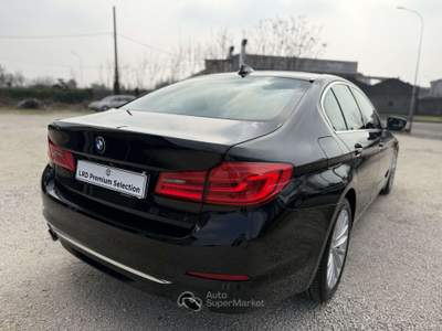 BMW Serie 5 520d 520 Serie 5 G30 Berlina 520d Luxury  Navi+Led+Pelle Grigio usata Rezzato