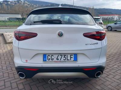 Alfa Romeo Stelvio Stelvio 2.2 t 160 Cv AT8 RWD Business PREZZO REALE Bianco usata Corciano