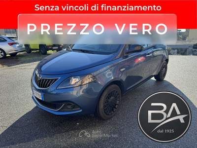 Lancia Ypsilon 1.0 firefly hybrid UnYca 5 POSTI Blu/Azzurro usata Erba