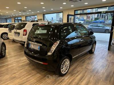 Lancia Ypsilon Diva Nero usata Pieve a Nievole
