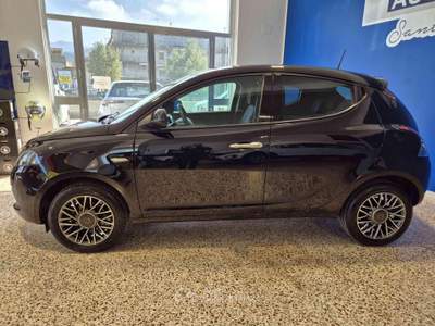 Lancia Ypsilon 1.0 FireFly 5 porte S&S Hybrid Gold Plus Nero usata Brolo