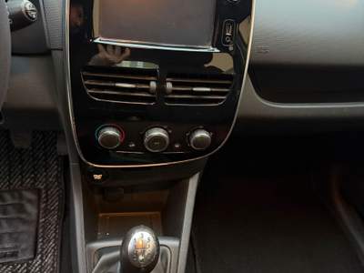 Renault Clio RENAULT CLIO 1.2 GPL Beige usata Sant'Antimo