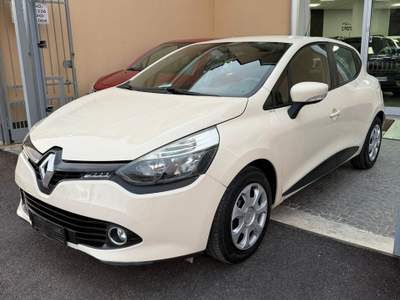 Renault Clio RENAULT CLIO 1.2 GPL Beige usata Sant'Antimo