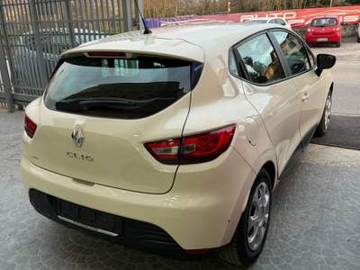 Renault Clio RENAULT CLIO 1.2 GPL Beige usata Sant'Antimo