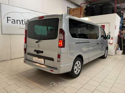 Renault Trafic PL Equilibre 9 posti 2.0 dCi c.man-LEGGI SOTTO Argento usata BRESCIA
