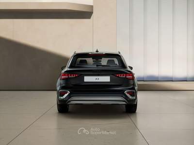 Audi A3 Audi A3 (4A Serie) allstreet TDI 150CV S tronic Identity Contrast #9512 Grigio usata Taranto