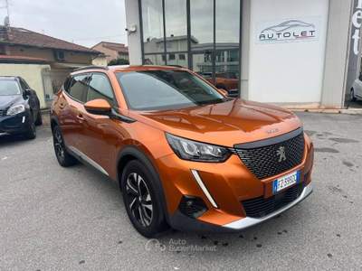 Peugeot 2008 1.2 puretech Allure s&s 100cv Arancione usata Agliana