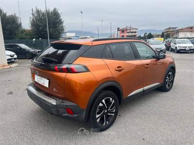 Peugeot 2008 1.2 puretech Allure s&s 100cv Arancione usata Agliana