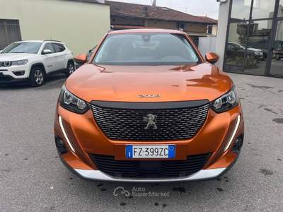 Peugeot 2008 1.2 puretech Allure s&s 100cv Arancione usata Agliana