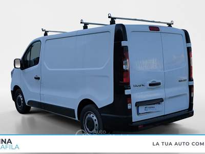Renault Trafic  t27 2.0 blue dci 130cv l1h1 Bianco usata Marcianise