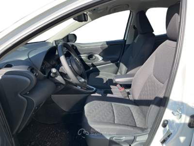Toyota Yaris IV 2020 1.5 hybrid Active Bianco usata Torino