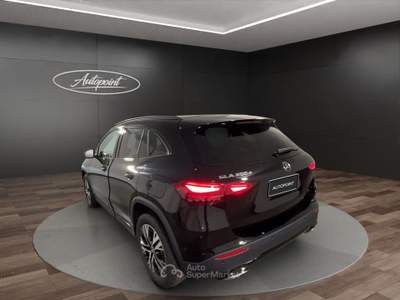 Mercedes-Benz GLA GLA 200 d Automatic Advanced Nero usata Venezia
