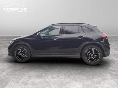 Mercedes-Benz GLA 200 D Premium 8G-DCT Nero usata Lucca