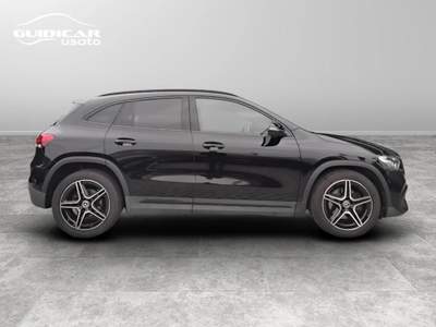 Mercedes-Benz GLA 200 D Premium 8G-DCT Nero usata Lucca