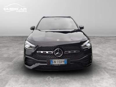 Mercedes-Benz GLA 200 D Premium 8G-DCT Nero usata Lucca
