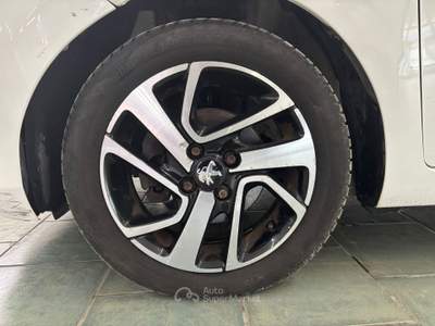 Peugeot 108 NEOPATENTATI Bianco usata Occhiobello
