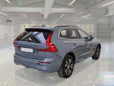 Volvo XC60 XC60 II 2022 2.0 b4 Momentum Pro awd auto usata Foligno