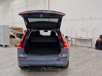 Volvo XC60 XC60 II 2022 2.0 b4 Momentum Pro awd auto usata Foligno