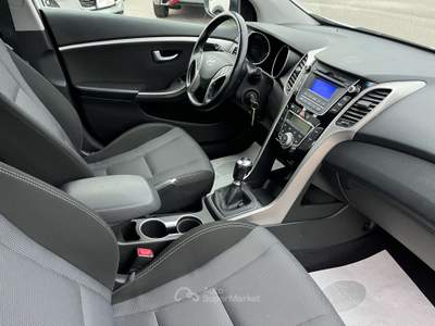 Hyundai i30 i30 SW  COMFORT 1.6 crdi 110cv Bianco usata Buja