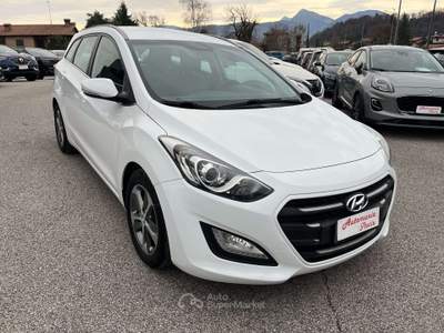 Hyundai i30 i30 SW  COMFORT 1.6 crdi 110cv Bianco usata Buja