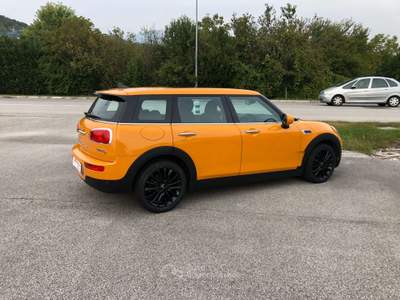 MINI Cooper Mini Clubman 2.0 Cooper D auto Arancione usata Buja