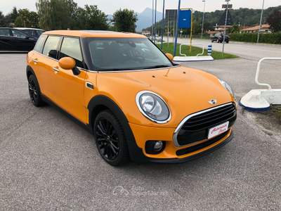 MINI Cooper Mini Clubman 2.0 Cooper D auto Arancione usata Buja