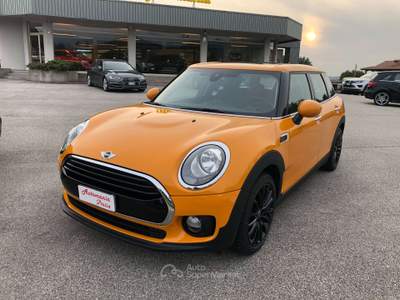 MINI Cooper Mini Clubman 2.0 Cooper D auto Arancione usata Buja
