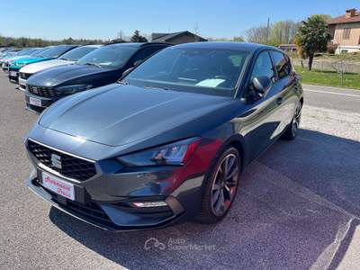 Seat Leon Leon IV  2.0 tdi FR 150cv dsg Grigio usata Buja
