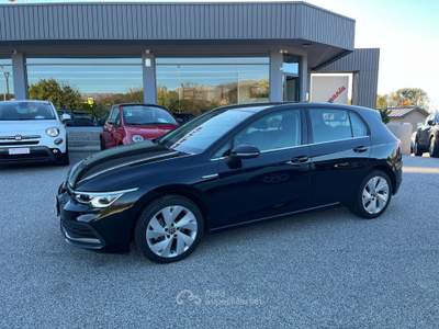 Volkswagen Golf Golf VIII  2.0 tdi Style 150cv dsg Nero usata Buja