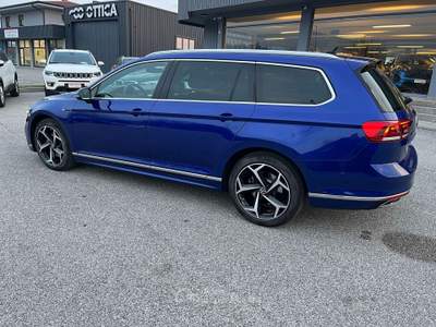 Volkswagen Passat Passat Variant 2000 TDI EXECUTIVE 200cv dsg Blu/Azzurro usata Buja