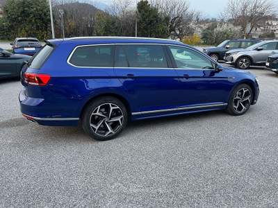 Volkswagen Passat Passat Variant 2000 TDI EXECUTIVE 200cv dsg Blu/Azzurro usata Buja