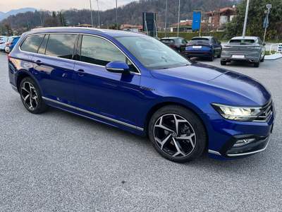 Volkswagen Passat Passat Variant 2000 TDI EXECUTIVE 200cv dsg Blu/Azzurro usata Buja