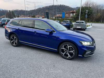 Volkswagen Passat Passat Variant 2000 TDI EXECUTIVE 200cv dsg Blu/Azzurro usata Buja